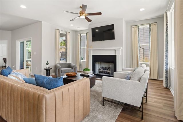 29 Hydrangea Way Unit 72, Auburn, GA 30011