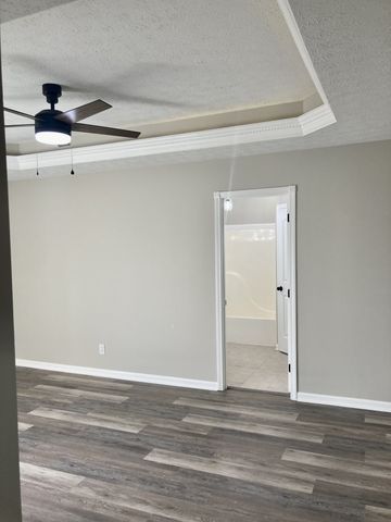 137 Bryan James Ln, Portland, TN 37148