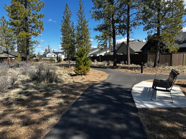 1313 NW Ochoa Drive, Bend, OR 97703