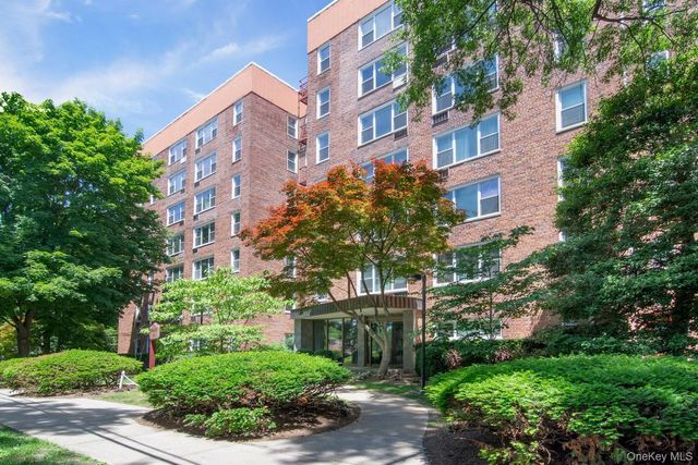 100 Dehaven Drive 209, Yonkers, NY 10703