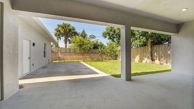 2605 SW Acco Road, Port St Lucie, FL 34953