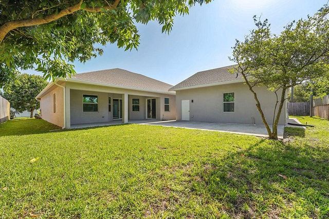 2605 SW Acco Road, Port St Lucie, FL 34953