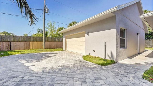 2605 SW Acco Road, Port St Lucie, FL 34953