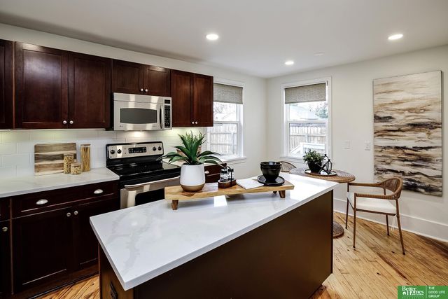 1624 S 32 Avenue, Omaha, NE 68105