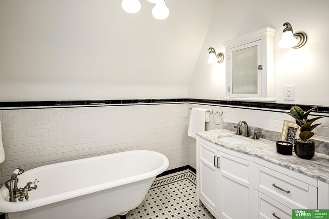 1624 S 32 Avenue, Omaha, NE 68105