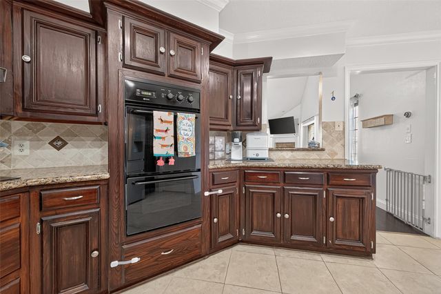 14715 Summerway Lane, Houston, TX 77014
