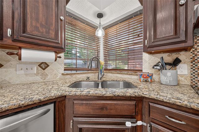 14715 Summerway Lane, Houston, TX 77014