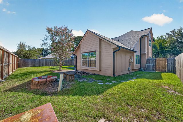 14715 Summerway Lane, Houston, TX 77014