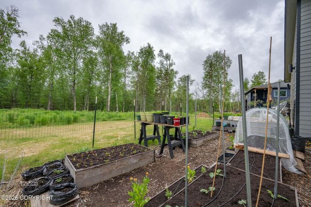 1280 W Valley Ridge Drive, Wasilla, AK 99654