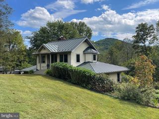 821 LONG MOUNTAIN RD, Washington, VA 22747
