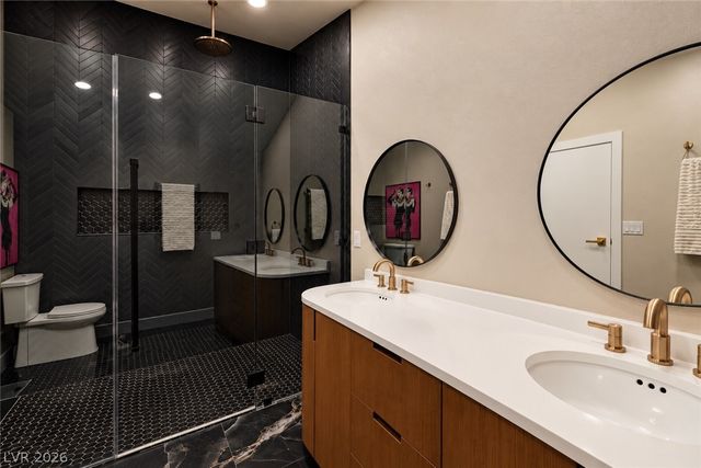 2824 Shannon River Drive, Las Vegas, NV 89117