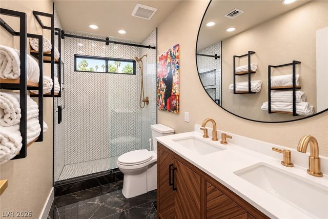 2824 Shannon River Drive, Las Vegas, NV 89117