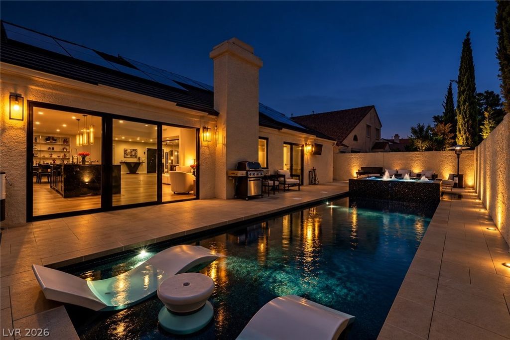 2824 Shannon River Drive, Las Vegas, NV 89117 — exterior