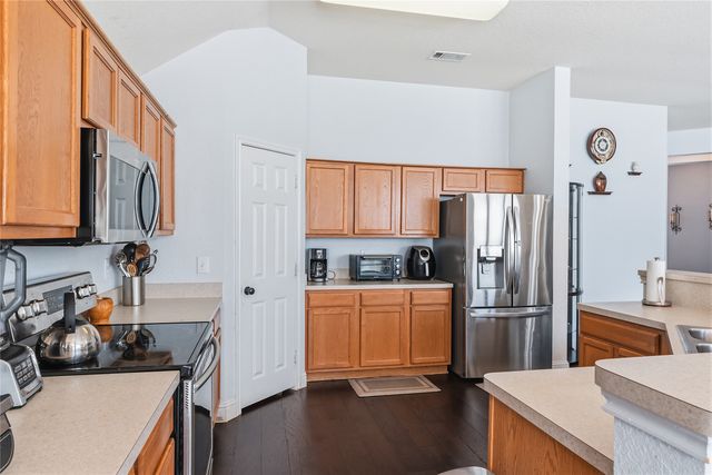1640 Nashwood Drive, Grand Prairie, TX 75051