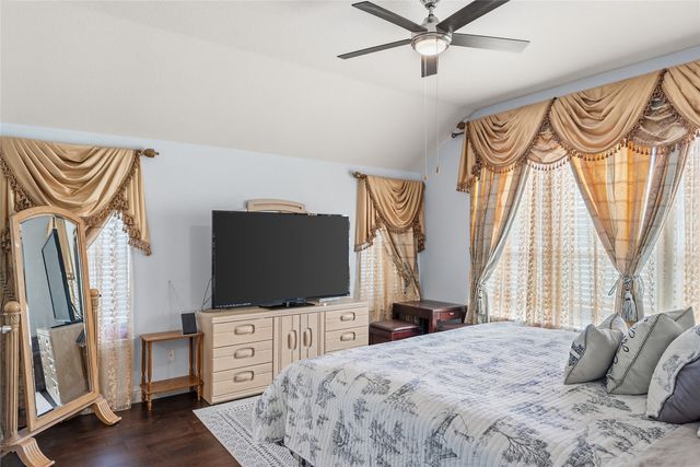 1640 Nashwood Drive, Grand Prairie, TX 75051