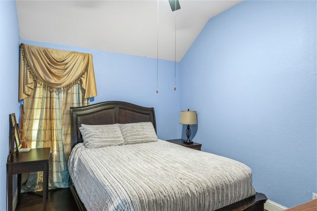 1640 Nashwood Drive, Grand Prairie, TX 75051