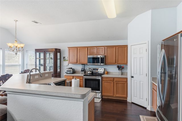 1640 Nashwood Drive, Grand Prairie, TX 75051