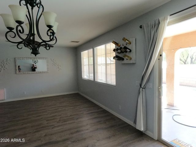 17359 W FETLOCK Trail, Surprise, AZ 85387