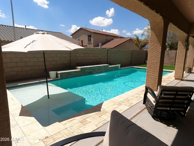 17359 W FETLOCK Trail, Surprise, AZ 85387