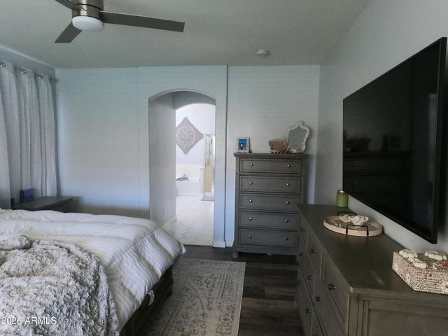 17359 W FETLOCK Trail, Surprise, AZ 85387