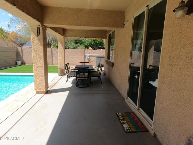 17359 W FETLOCK Trail, Surprise, AZ 85387