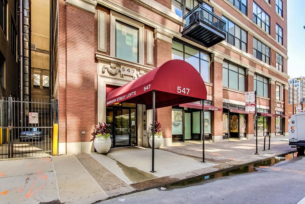 547 S Clark Street 401, Chicago, IL 60605 — exterior