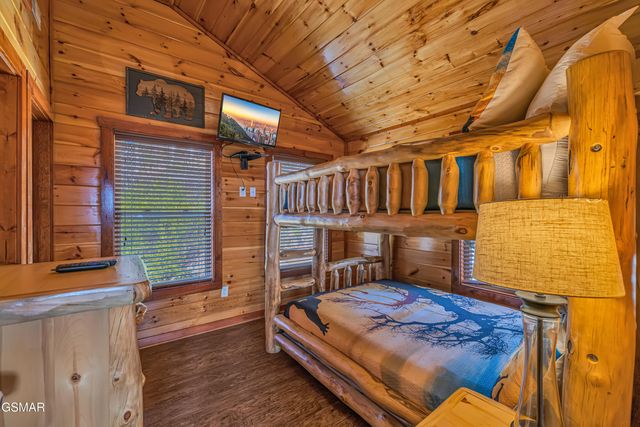 4836 Highland Place Way, Pigeon Forge, TN 37863