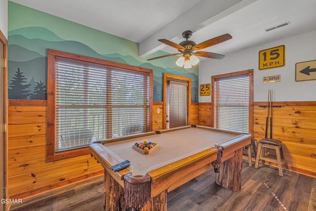 4836 Highland Place Way, Pigeon Forge, TN 37863