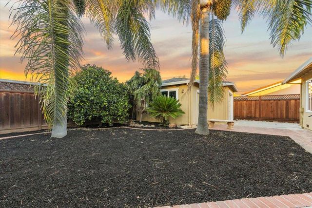 1314 Vancouver Way, Livermore, CA 94550