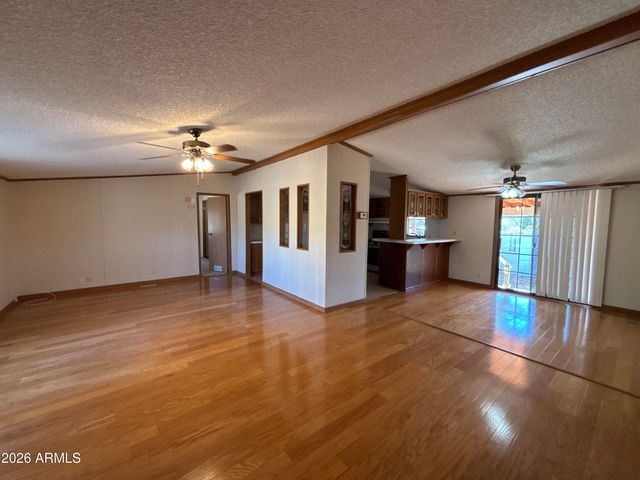 44410 N 14th Street, New River, AZ 85087