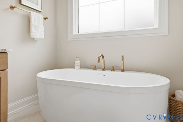 4901 Winding Waters Dr, Moseley, VA 23120