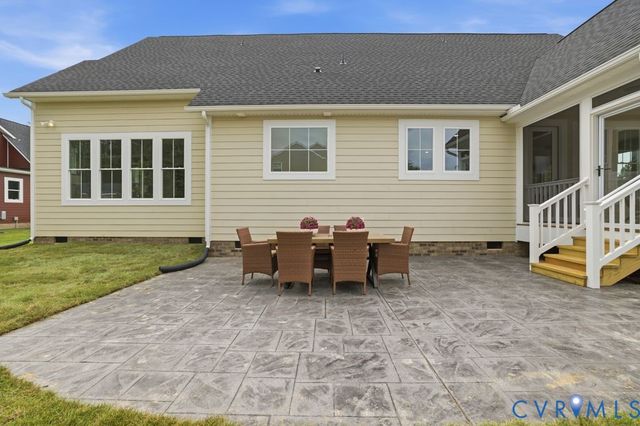 4901 Winding Waters Dr, Moseley, VA 23120