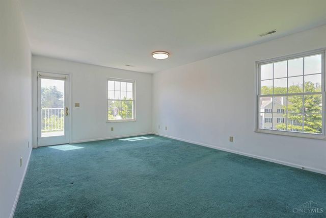 5199 Scarsdale Cove, Green Twp, OH 45248