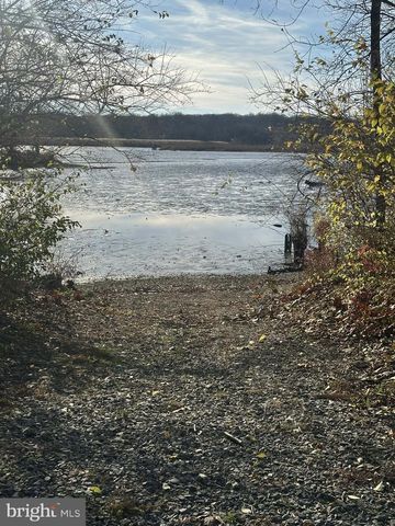 6 LANSDOWN CT, Elkton, MD 21921