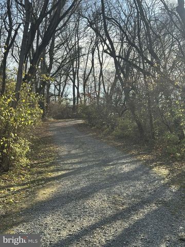 6 LANSDOWN CT, Elkton, MD 21921