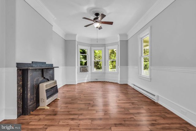 212 CLIFTON AVE, Mt Holly, NJ 08060