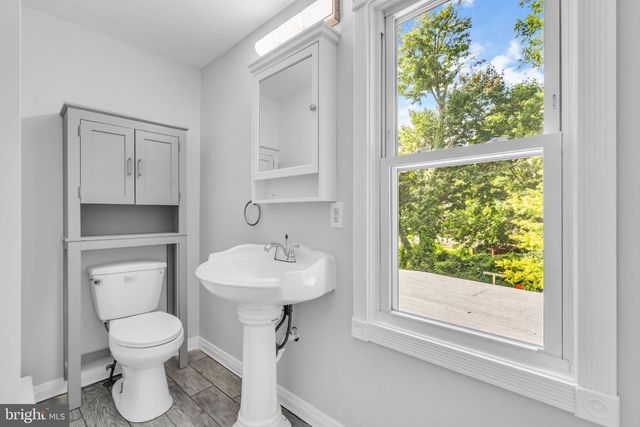 212 CLIFTON AVE, Mt Holly, NJ 08060