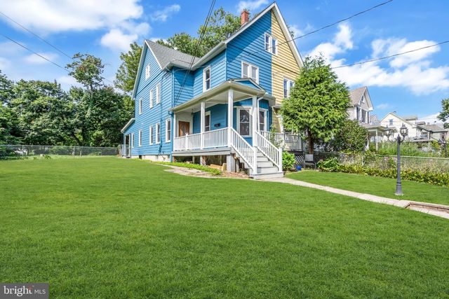 212 CLIFTON AVE, Mt Holly, NJ 08060