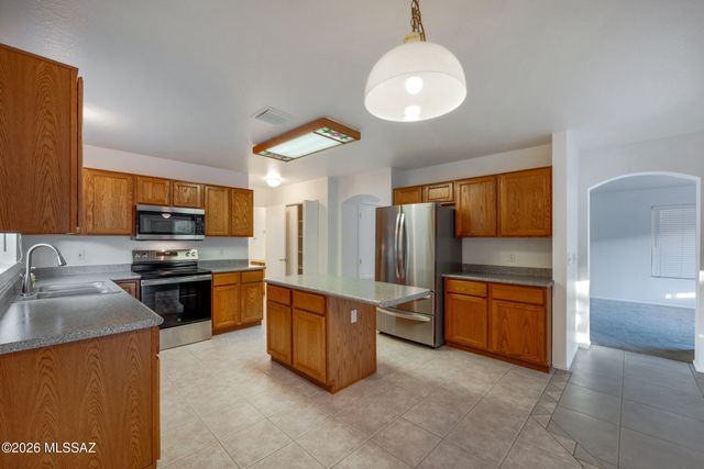 9181 E Sugar Sumac Street, Tucson, AZ 85747
