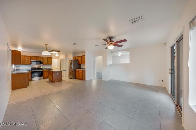 9181 E Sugar Sumac Street, Tucson, AZ 85747