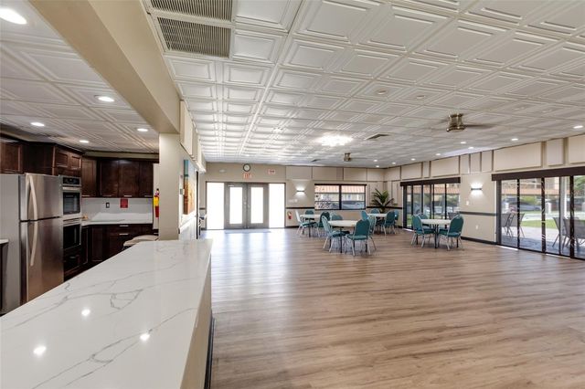 1 BOCA CIEGA POINT BOULEVARD 206, St Petersburg, FL 33708