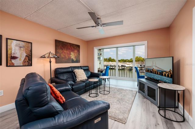1 BOCA CIEGA POINT BOULEVARD 206, St Petersburg, FL 33708