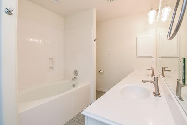 13646 Garden Grove, Houston, TX 77082