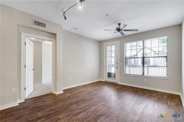 7342 Oak Manor Drive 4107, San Antonio, TX 78229