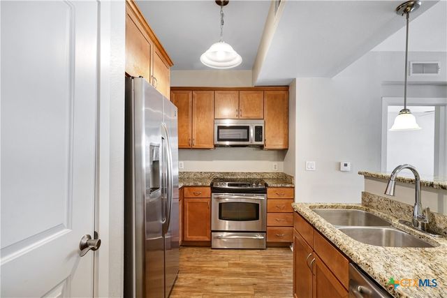 7342 Oak Manor Drive 4107, San Antonio, TX 78229