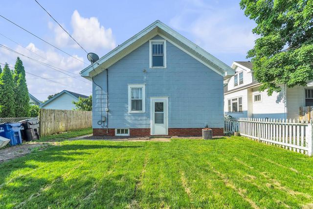 2512 Olive STREET, Racine, WI 53403