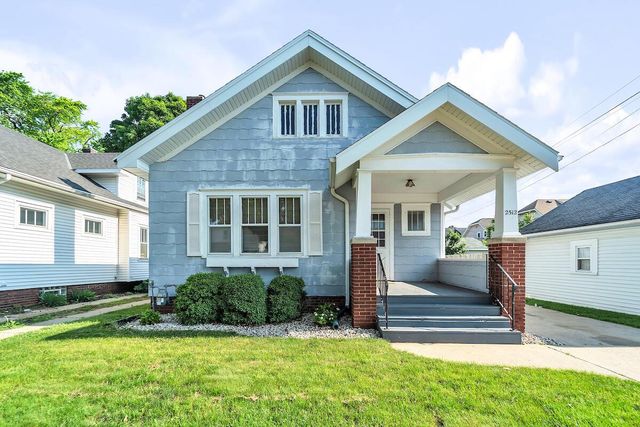 2512 Olive STREET, Racine, WI 53403