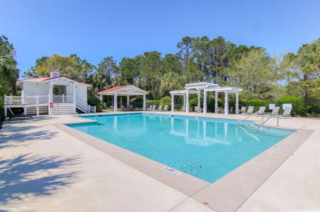 1908 English Ivy Court, Mount Pleasant, SC 29464