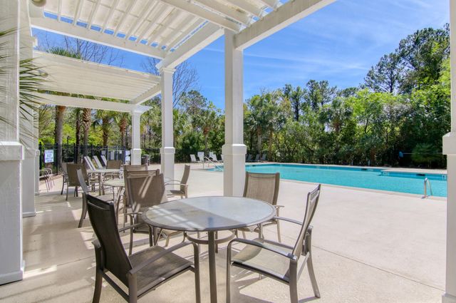 1908 English Ivy Court, Mount Pleasant, SC 29464