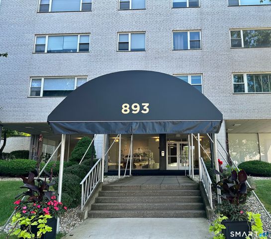 893 Farmington Avenue 5I, West Hartford, CT 06119